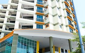 Marina Heights Resort